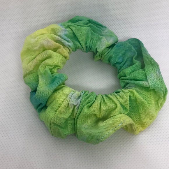 💚 100% Cotton 💛 Scrunchie 💚 Homemade 💛Dharma Tie Dye 💚 NWT 💛 - Picture 2 of 4